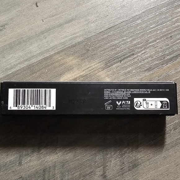 Anastasia Beverly Hills Lash Sculpt Mascara - Picture 2 of 4